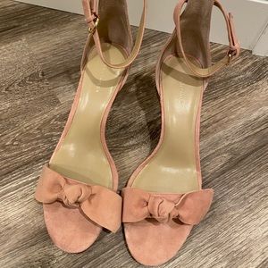 Ann Taylor Bow Heels 3”